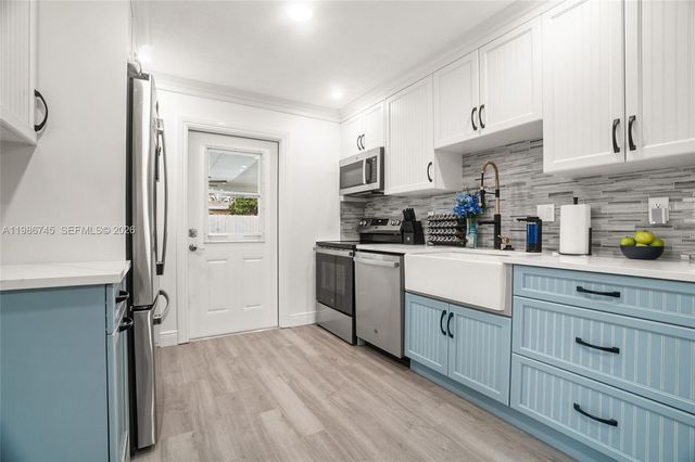 2810 NE 11th Ter, Pompano Beach, FL 33064