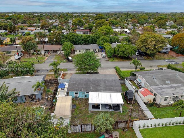 2810 NE 11th Ter, Pompano Beach, FL 33064