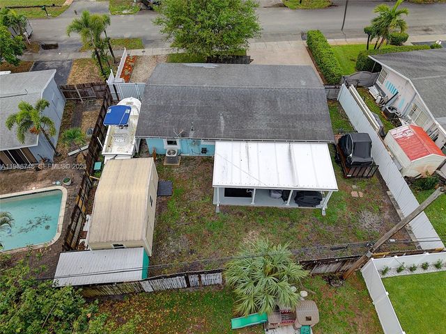 2810 NE 11th Ter, Pompano Beach, FL 33064