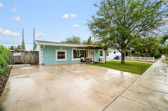 2810 NE 11th Ter, Pompano Beach, FL 33064