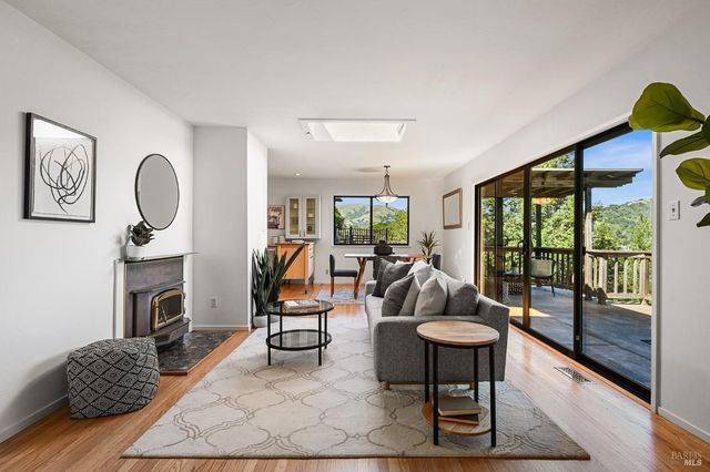 37 Manzanita Rd, Fairfax, CA 94930