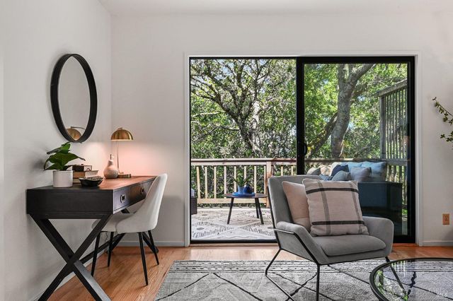 37 Manzanita Rd, Fairfax, CA 94930