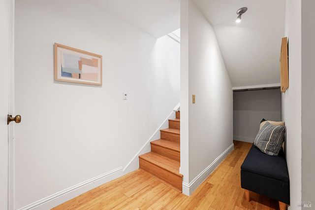 37 Manzanita Rd, Fairfax, CA 94930