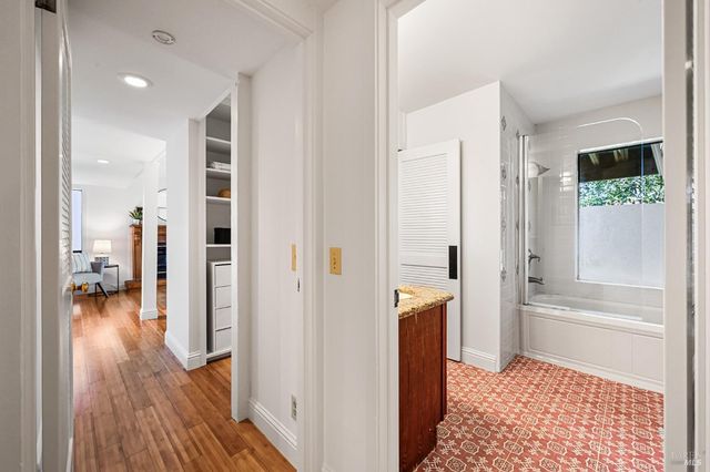 37 Manzanita Rd, Fairfax, CA 94930