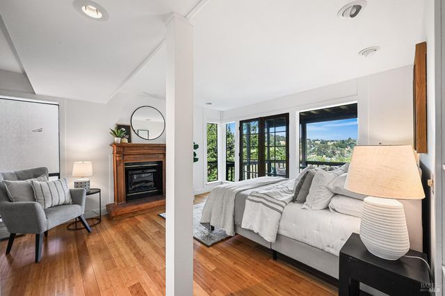 37 Manzanita Rd, Fairfax, CA 94930