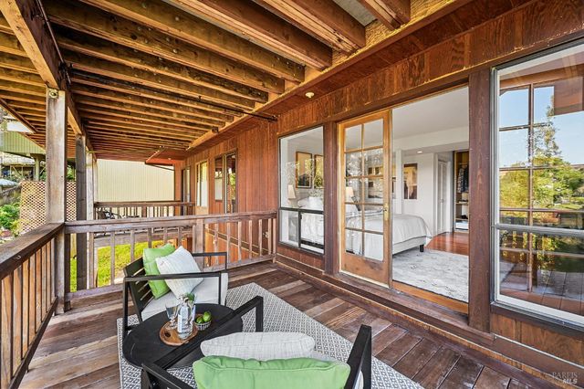 37 Manzanita Rd, Fairfax, CA 94930