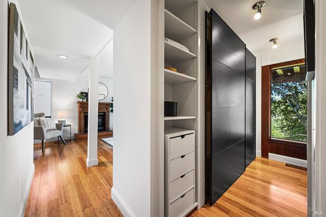 37 Manzanita Rd, Fairfax, CA 94930