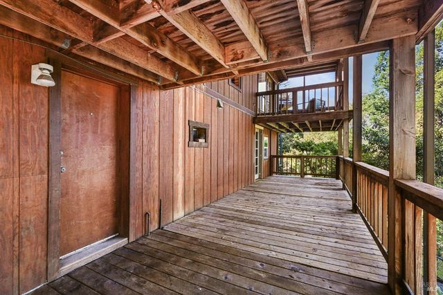 37 Manzanita Rd, Fairfax, CA 94930