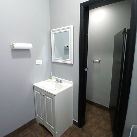 5642 W Diversey Avenue, Chicago, IL 60639