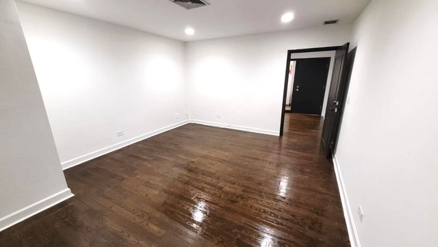 5642 W Diversey Avenue, Chicago, IL 60639