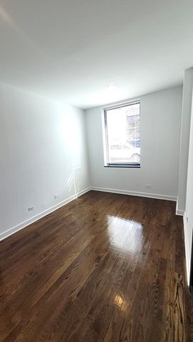 5642 W Diversey Avenue, Chicago, IL 60639