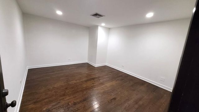 5642 W Diversey Avenue, Chicago, IL 60639