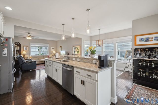 9509 Simpson Bay Dr, Mechanicsville, VA 23116