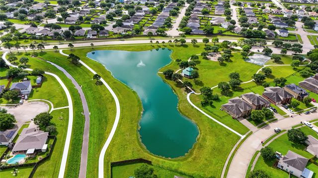 6906 Rambling Brook Lane, Richmond, TX 77469