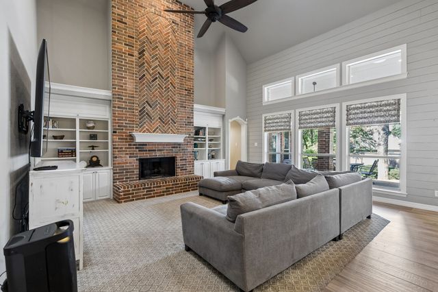 706 Wentwood Drive, Southlake, TX 76092