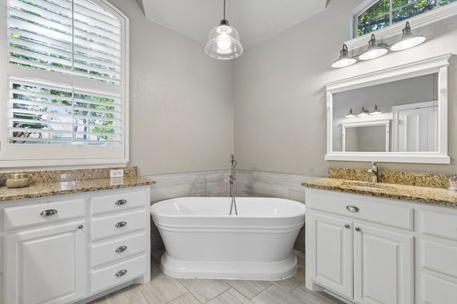 706 Wentwood Drive, Southlake, TX 76092