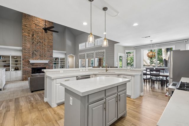 706 Wentwood Drive, Southlake, TX 76092
