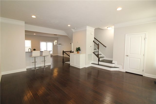 470 Fairmont Dr, Marshall, PA 15090