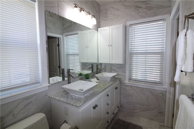 470 Fairmont Dr, Marshall, PA 15090