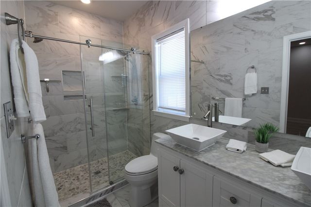 470 Fairmont Dr, Marshall, PA 15090