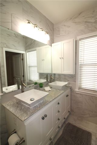 470 Fairmont Dr, Marshall, PA 15090