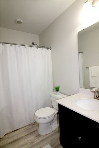 470 Fairmont Dr, Marshall, PA 15090