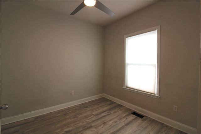 470 Fairmont Dr, Marshall, PA 15090