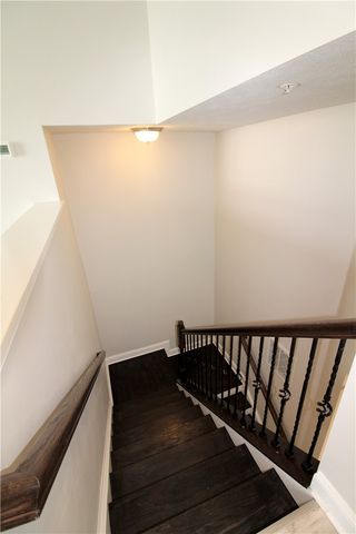 470 Fairmont Dr, Marshall, PA 15090