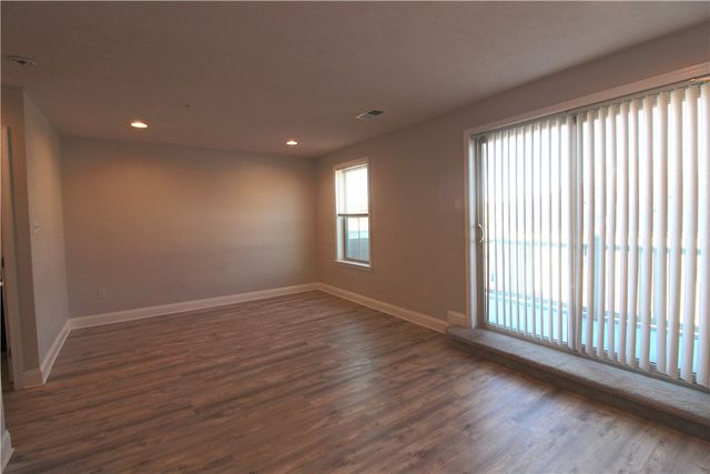 470 Fairmont Dr, Marshall, PA 15090