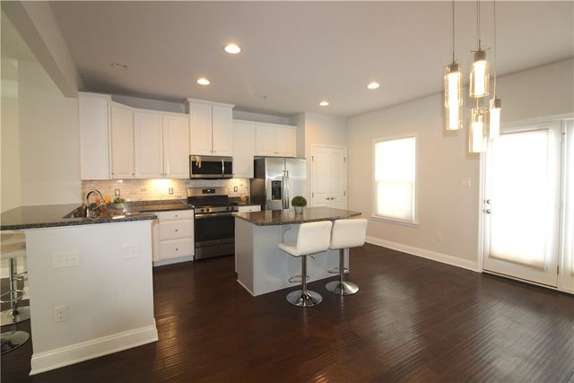 470 Fairmont Dr, Marshall, PA 15090