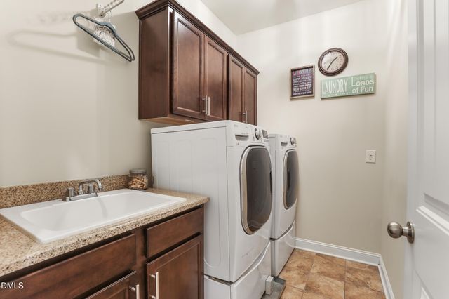 225 Brook Manor Court, Cary, NC 27513