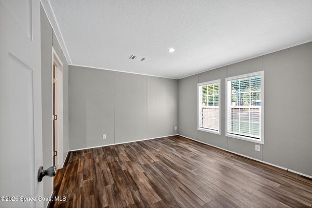 134 Weerts Road, San Mateo, FL 32187