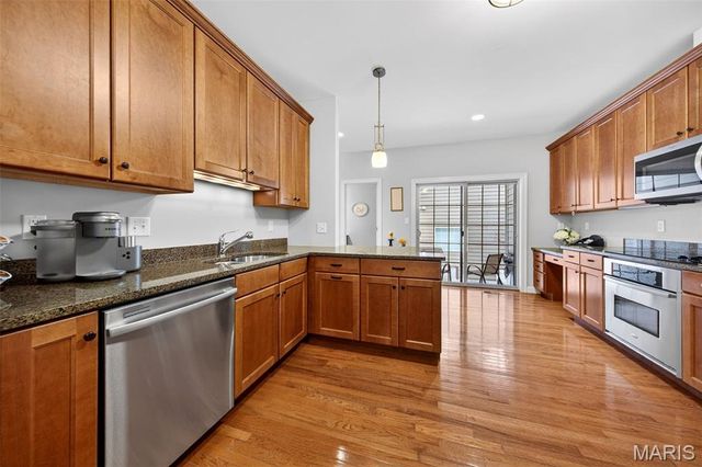 538 Triton Way Drive, Ballwin, MO 63011