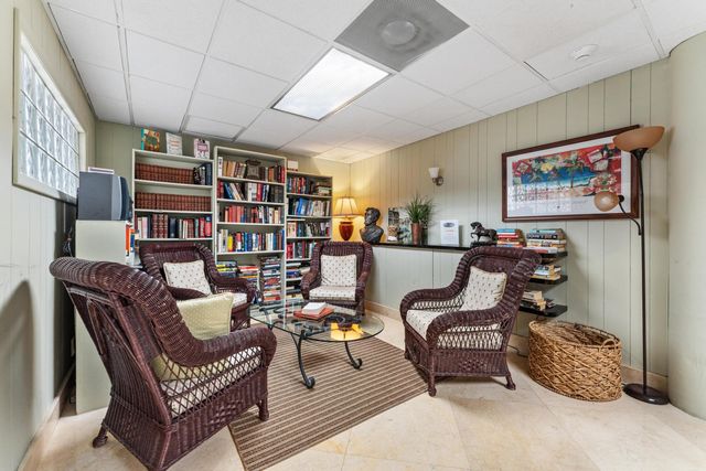 5600 N Flagler Drive 402, West Palm Beach, FL 33407