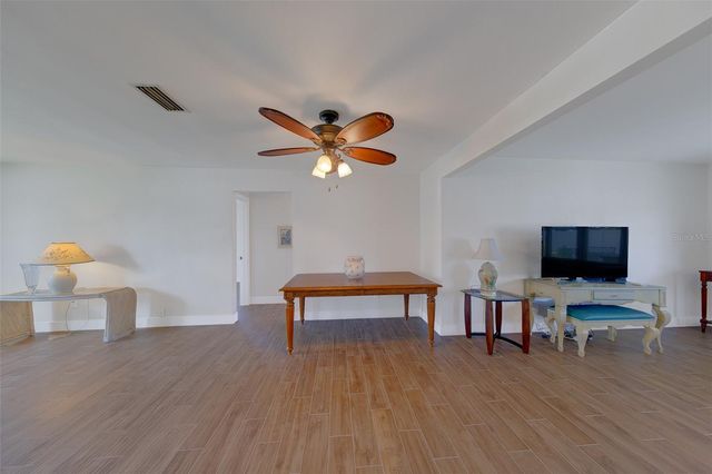 11602 GROVE STREET, Seminole, FL 33772