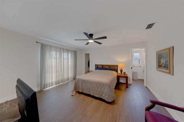11602 GROVE STREET, Seminole, FL 33772