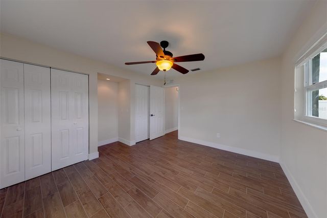 11602 GROVE STREET, Seminole, FL 33772