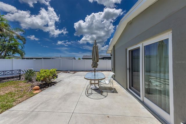 11602 GROVE STREET, Seminole, FL 33772