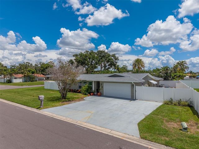 11602 GROVE STREET, Seminole, FL 33772