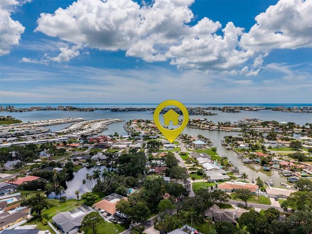 11602 GROVE STREET, Seminole, FL 33772