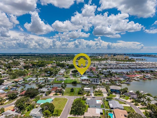 11602 GROVE STREET, Seminole, FL 33772