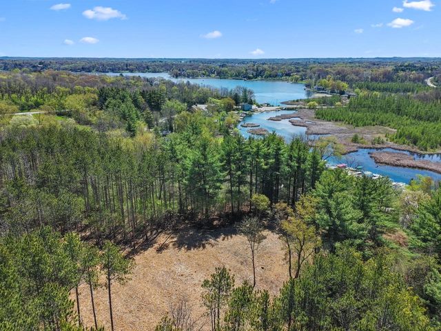 Lt3 NEW DEAL AVENUE, East Troy, WI 53120