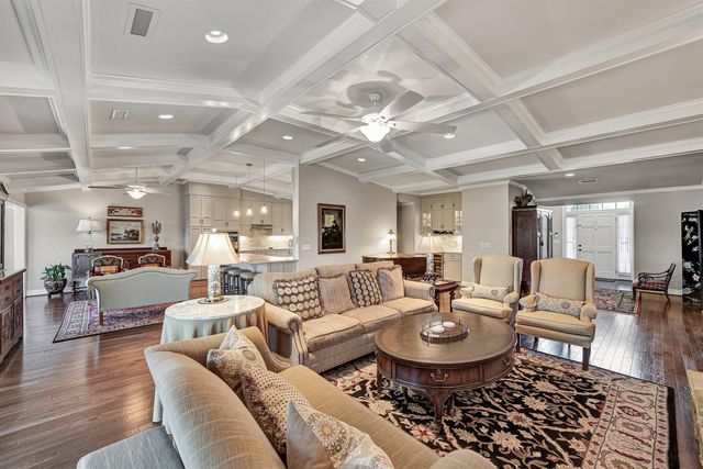 155 Shoreline CIR, Penhook, VA 24137
