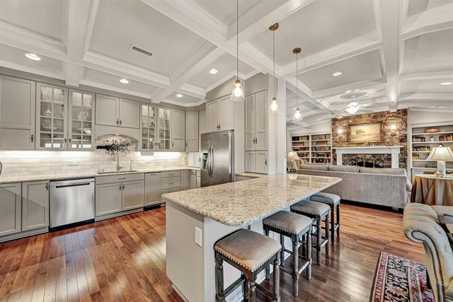 155 Shoreline CIR, Penhook, VA 24137