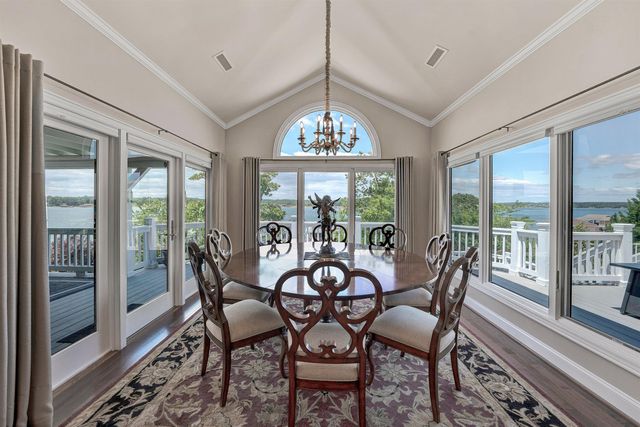 155 Shoreline CIR, Penhook, VA 24137