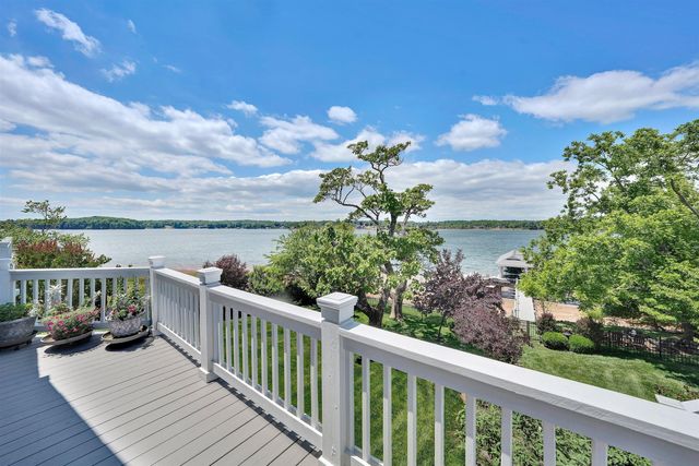 155 Shoreline CIR, Penhook, VA 24137