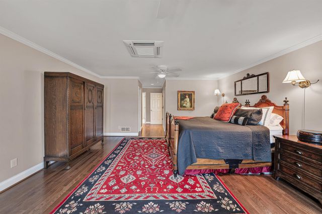 155 Shoreline CIR, Penhook, VA 24137