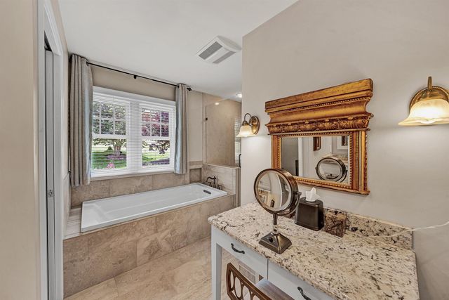 155 Shoreline CIR, Penhook, VA 24137