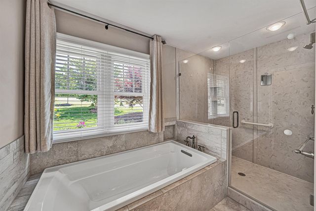 155 Shoreline CIR, Penhook, VA 24137