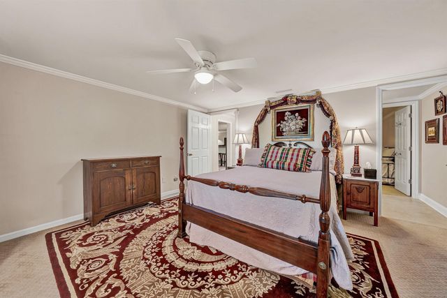 155 Shoreline CIR, Penhook, VA 24137